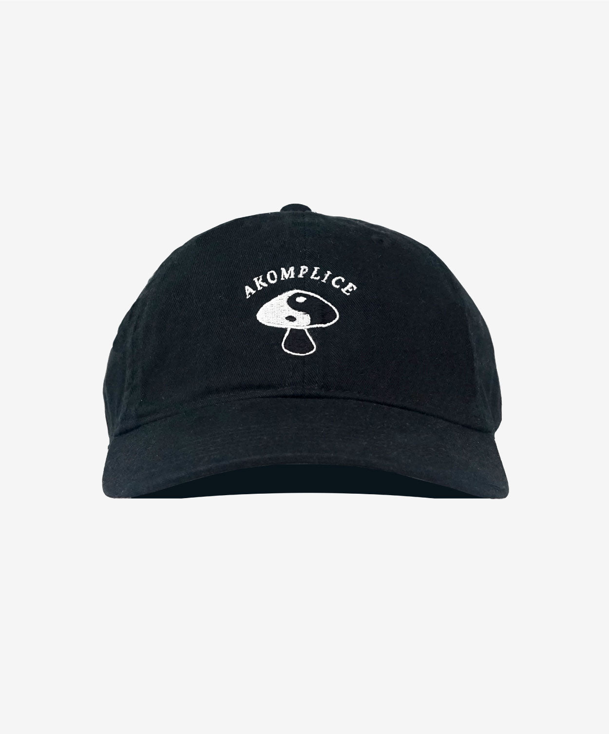 Black cap with 'AKOMFPLACE' logo on a light gray background