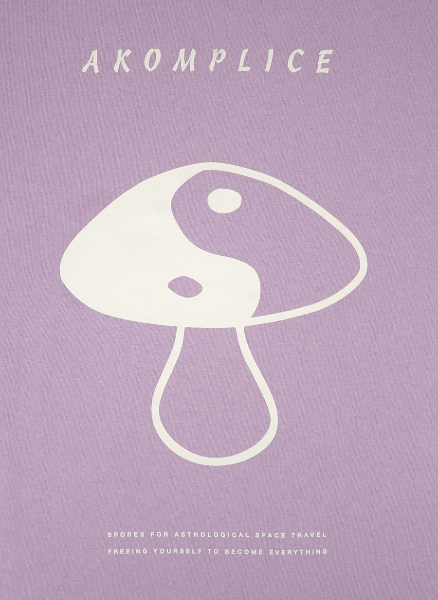 Mushroom symbol with 'Akompllice' branding on a purple background